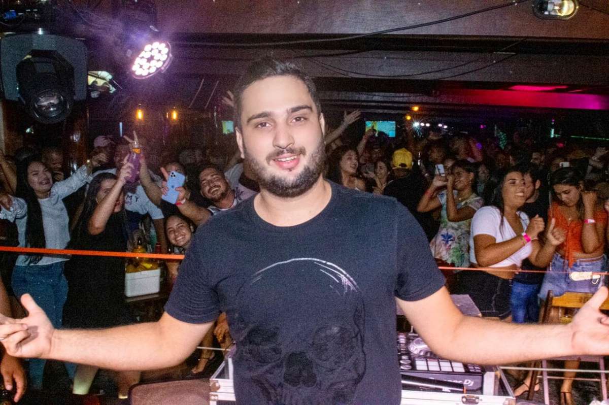 Douglas Monteiro - Porto - DJ