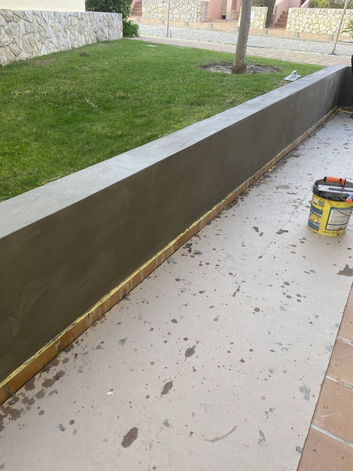 Esconstruçãoeremodelacao - Loulé - Instalação ou Substituição de Calhas