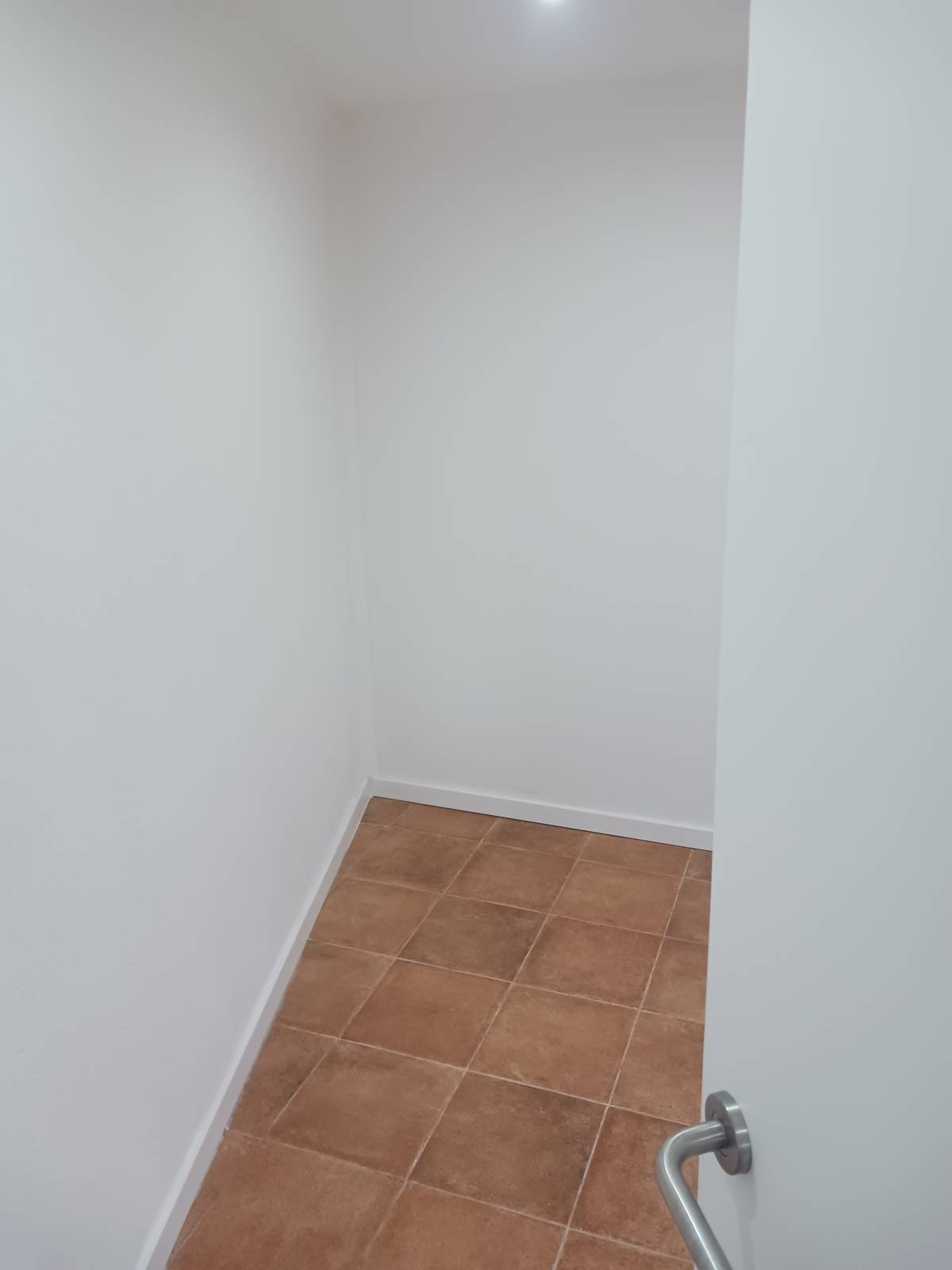 Francisco - Montijo - Instalación de baldosas