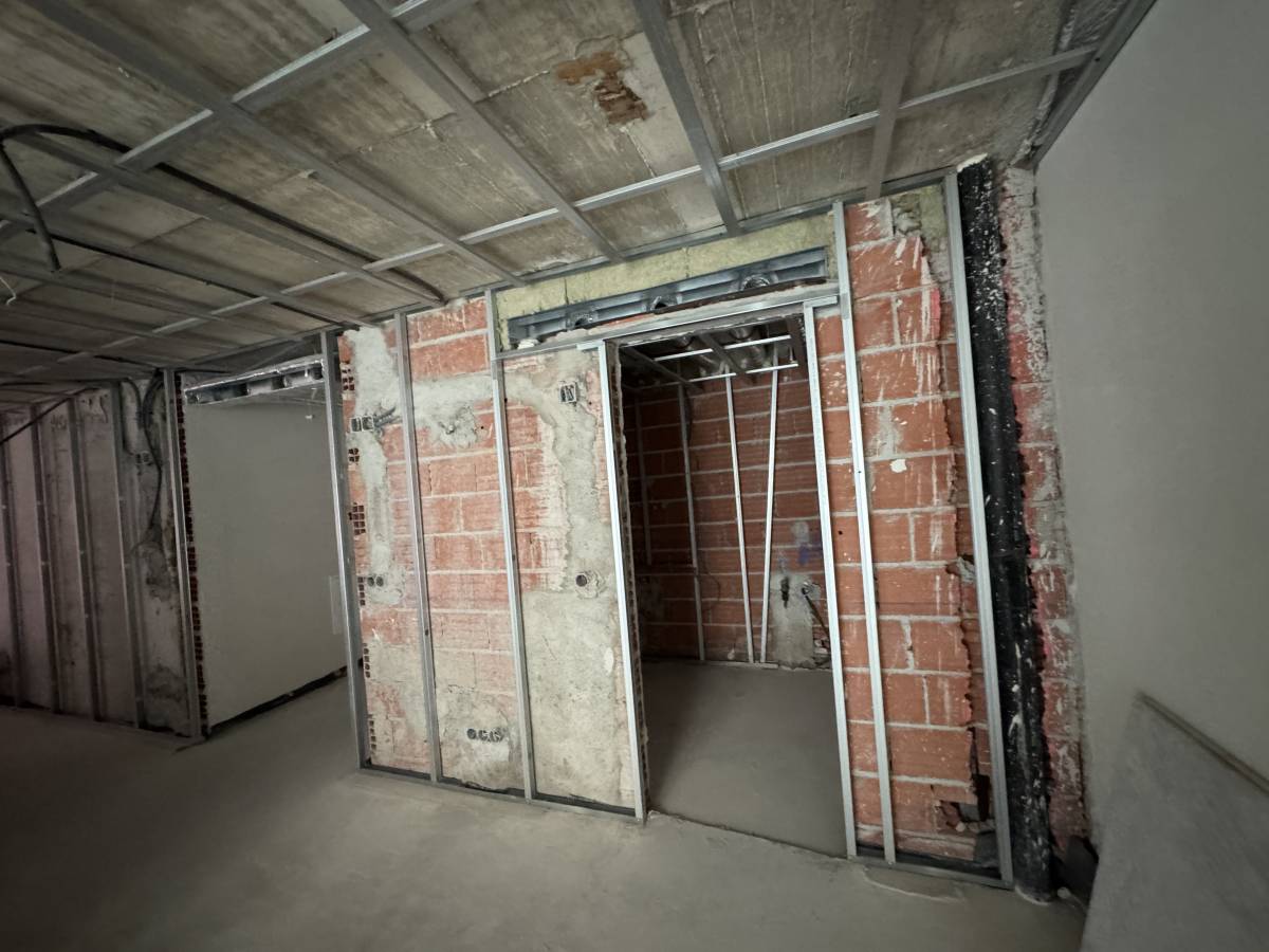 Ryan Araújo - Loures - Réparation et texturage de cloisons en plaques de plâtre