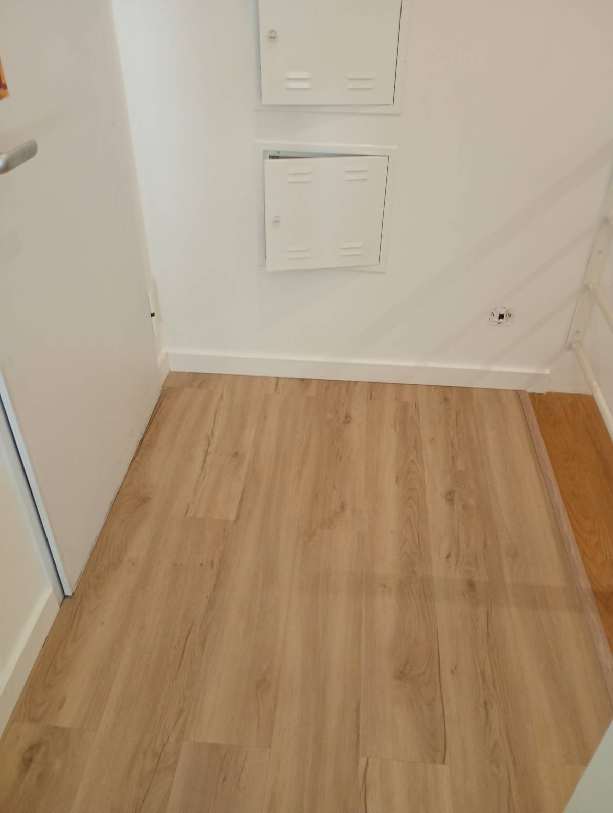 Br remodelações - Amadora - Spezialist für Fussleistenverlegung