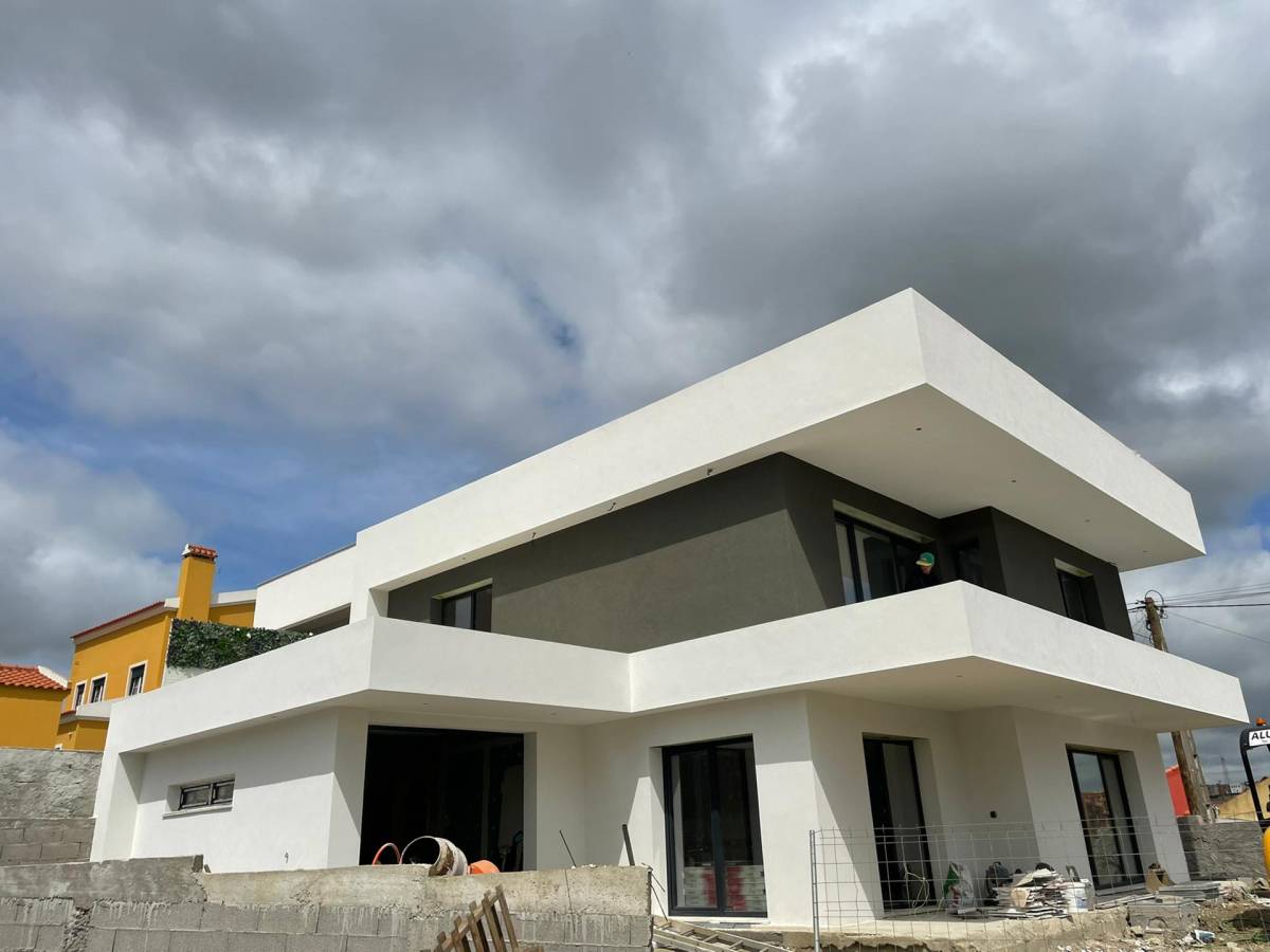 SafeBreeze - Sintra - Instalação de Pavimento em Pedra ou Ladrilho