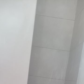 REMODELIVE - Faro - Trockenbau reparieren und Oberflächenstruktur geben