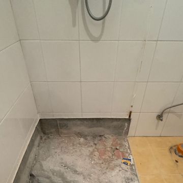Themelios Construção e Remodelação - Coimbra - Roof Cleaning
