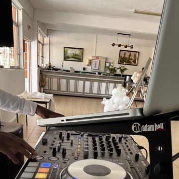Vibebox🎶🎵🔊 - Moita - DJ para Festas e Eventos