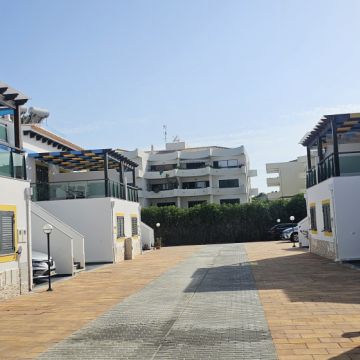 Dmodular Algarve e Lisboa - Tavira - Pavillon aufbauen