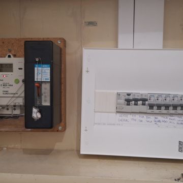 JRF Instalações Eléctricas - Vila Franca de Xira - Electricista