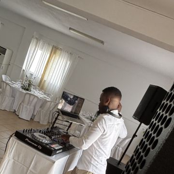 Vibebox🎶🎵🔊 - Moita - Aluguer de Equipamento Audiovisual para Eventos
