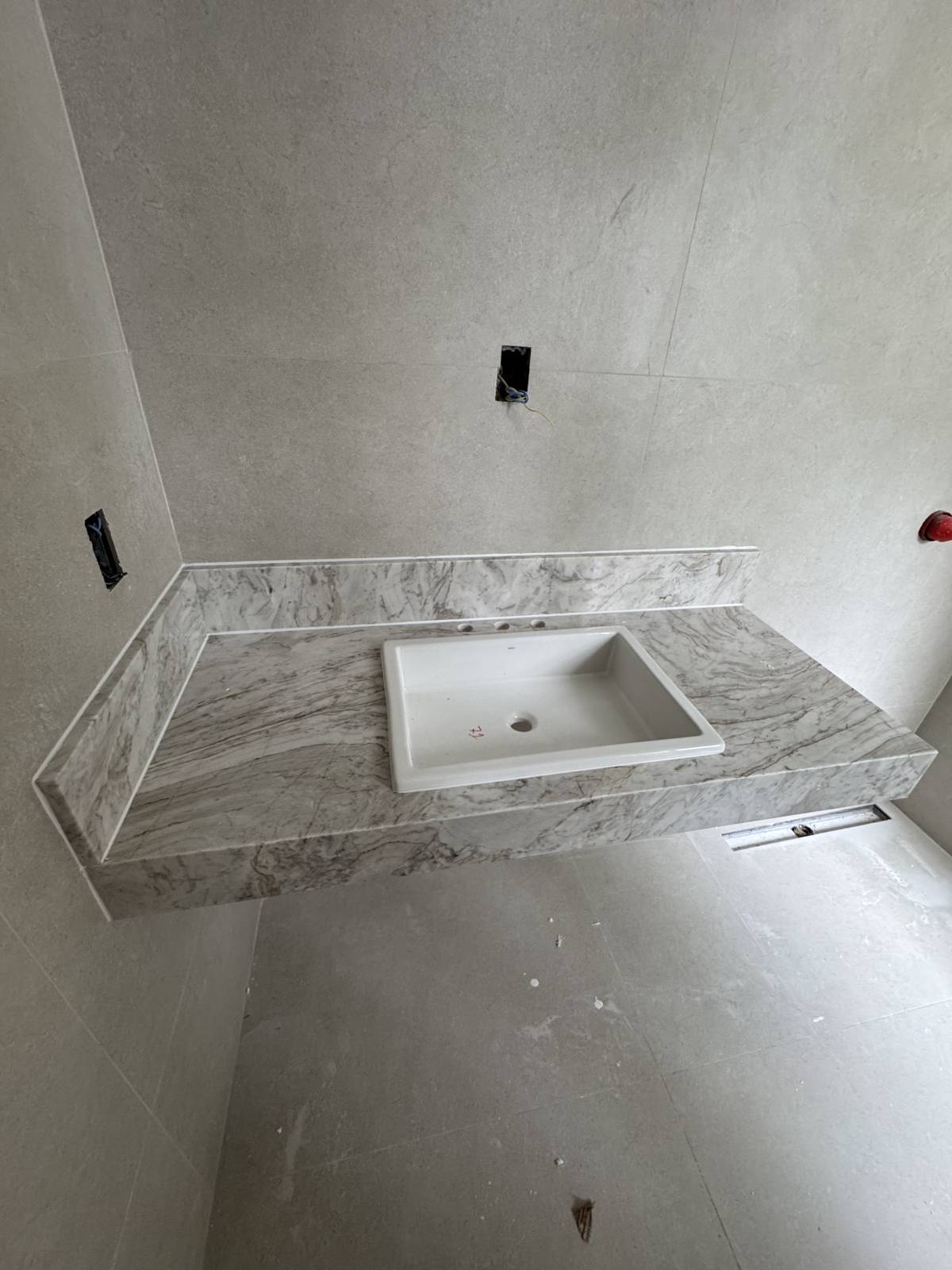 Paris - Alcobaça - Stone or Tile Flooring Installation