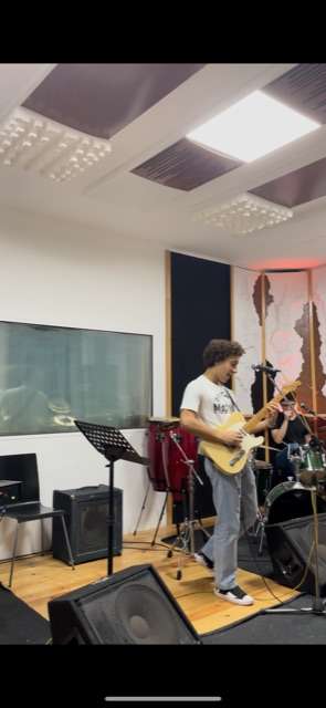 Guilherme Rocha - Lisboa - Bass Guitar Lessons