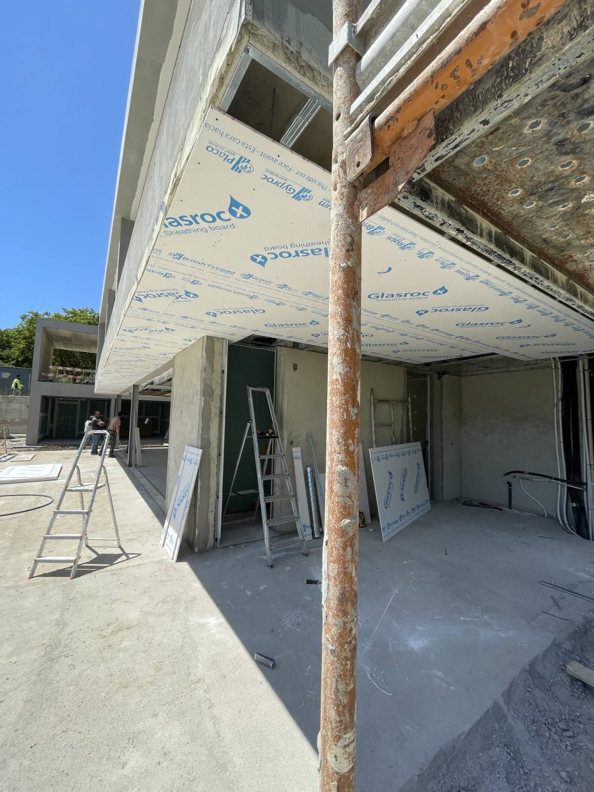 MONTEC - Seixal - Interior Wall Addition