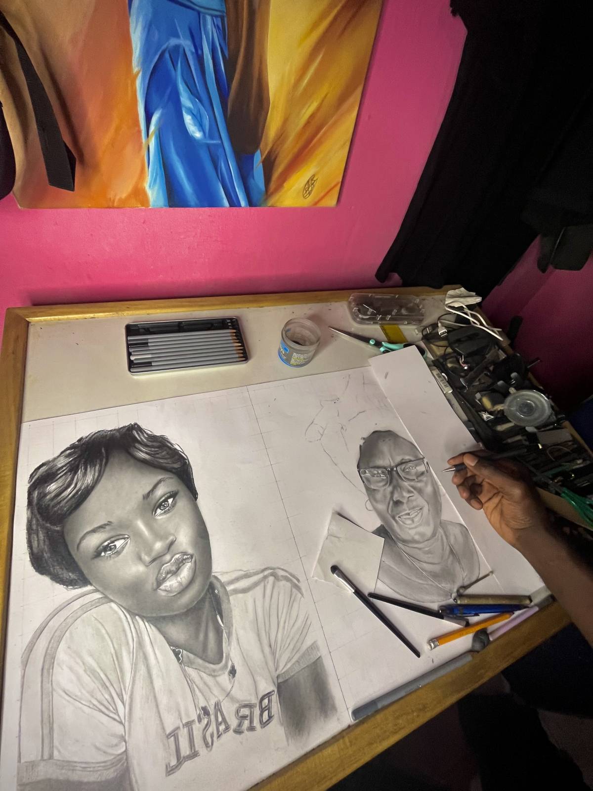 Artista Plástico Especialista em Retratos Realistas a Grafite. - Lousada - Retratos Artísticos