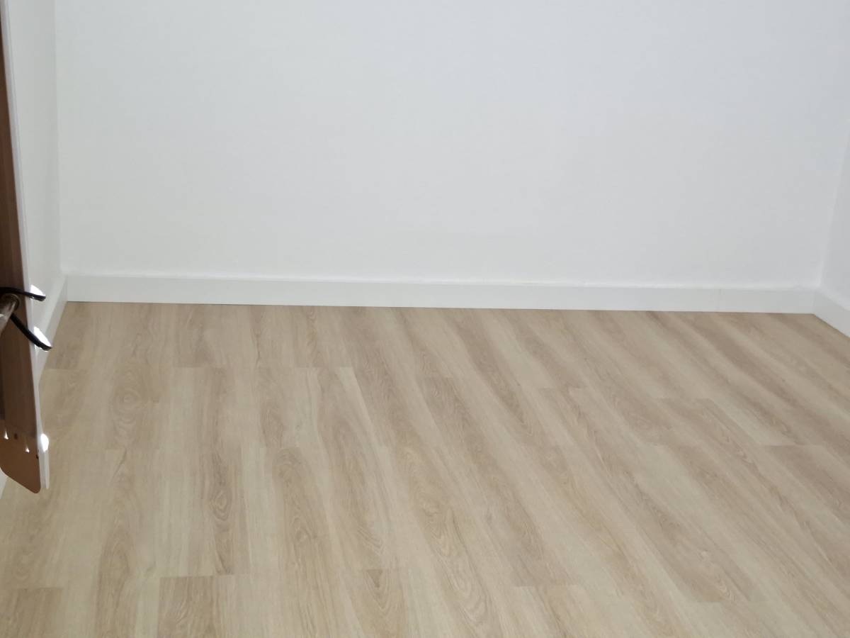 Edifica Remodelaçoes, pinturas personalizadas e serviços em geral... A qualidade é que faz a diferença. - Sintra - Instalação de Lâmpada