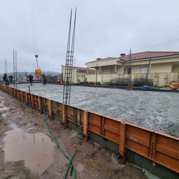 BetonLux lda - Coimbra - Dachbau oder -austausch