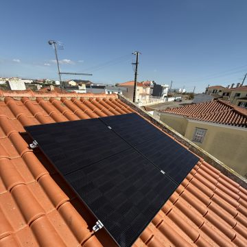 Daniel Silva - Oeiras - Installation de panneaux solaires