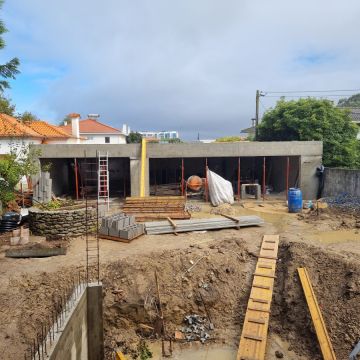 BetonLux lda - Coimbra - Whirlpool und SPA-Bereich Aufbau