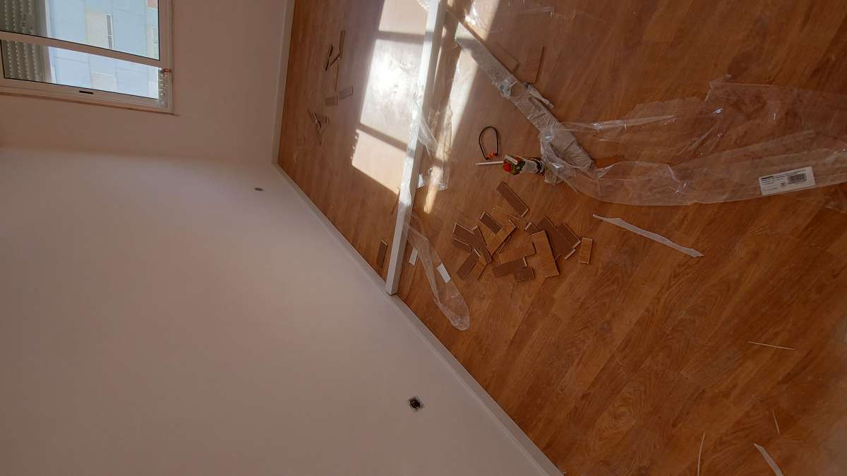 Valmir - Lisboa - Roof Installation or Replacement