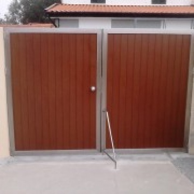 Regrassimétrica - Maia - Door Installation