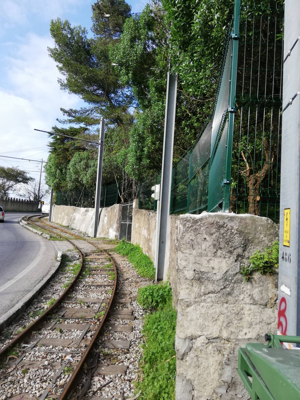 GENIAL WORK UNI LDA - Loures - Canalização