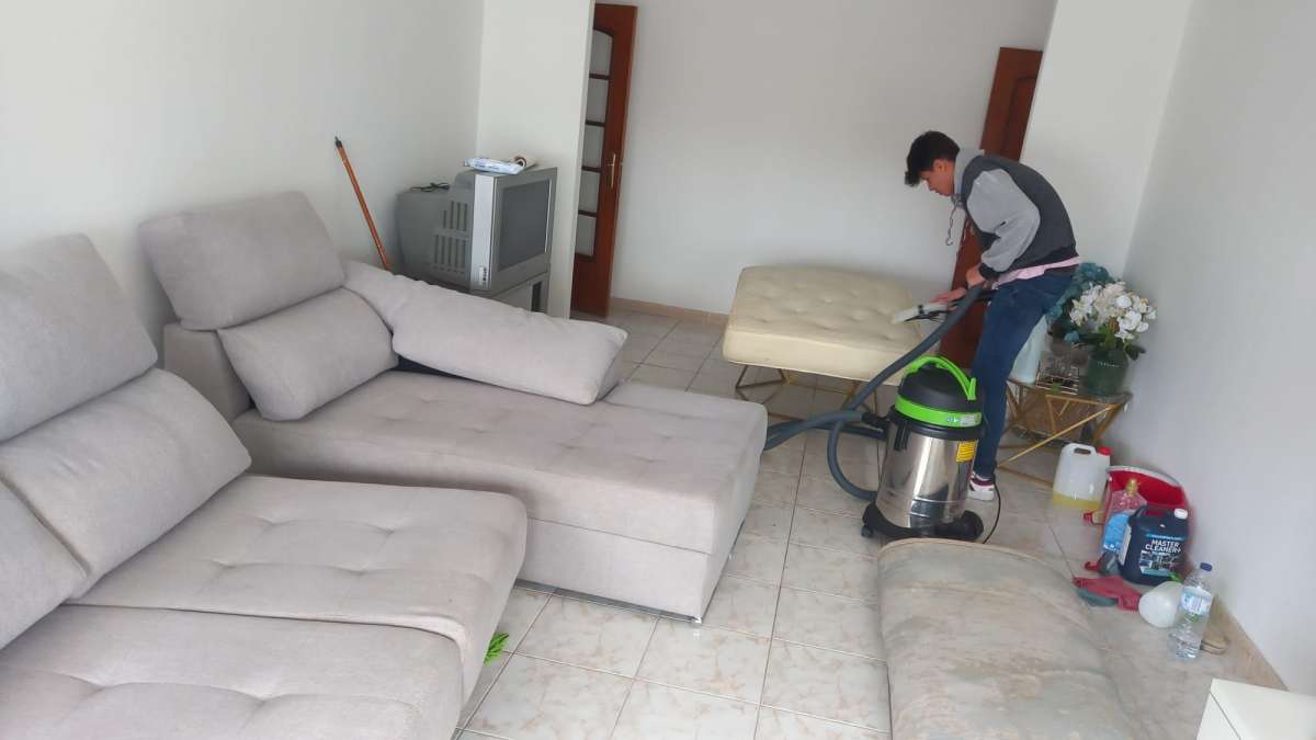 Alves Limpeza em Estofos Portugal - Almeirim - Deep or Spring Cleaning
