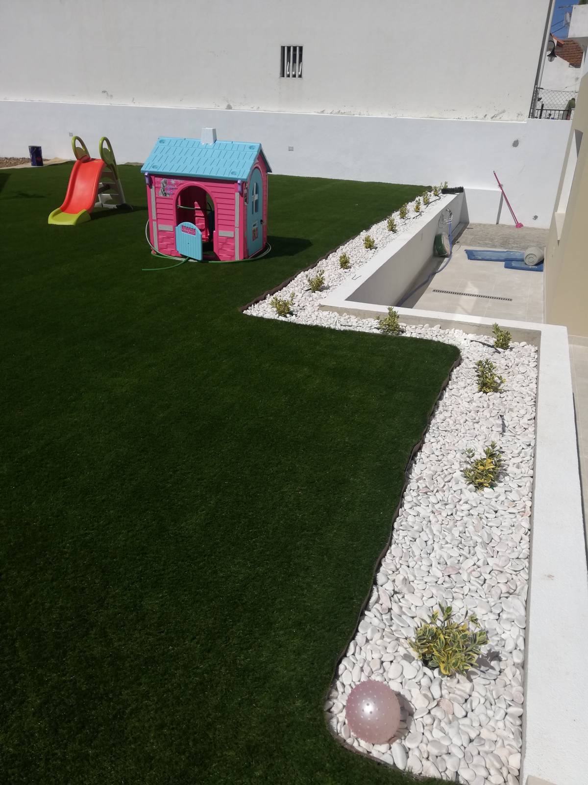 GENIAL WORK UNI LDA - Loures - Attic Remodel