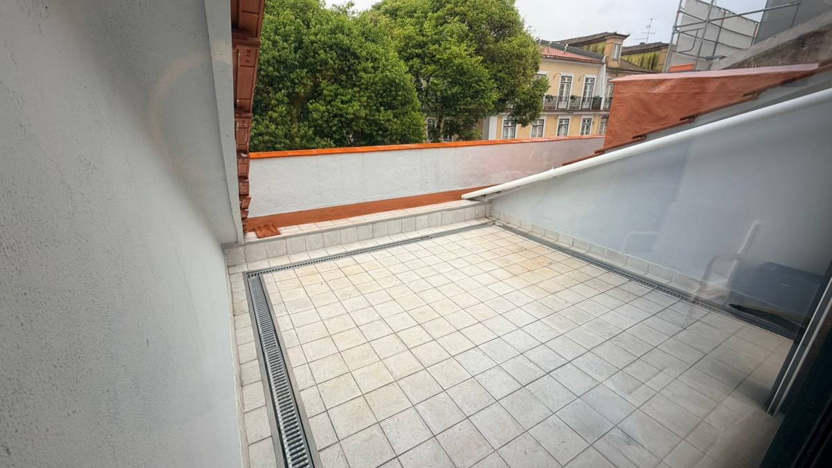 OTP CONSTRUÇÕES - Cascais - Limpeza de Telhado
