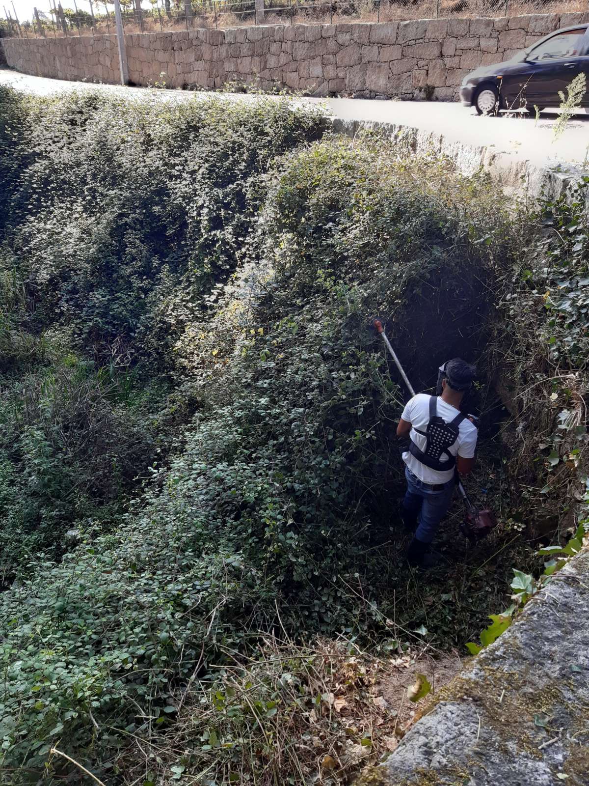 André - Penafiel - Instalação de Pavimento em Pedra ou Ladrilho