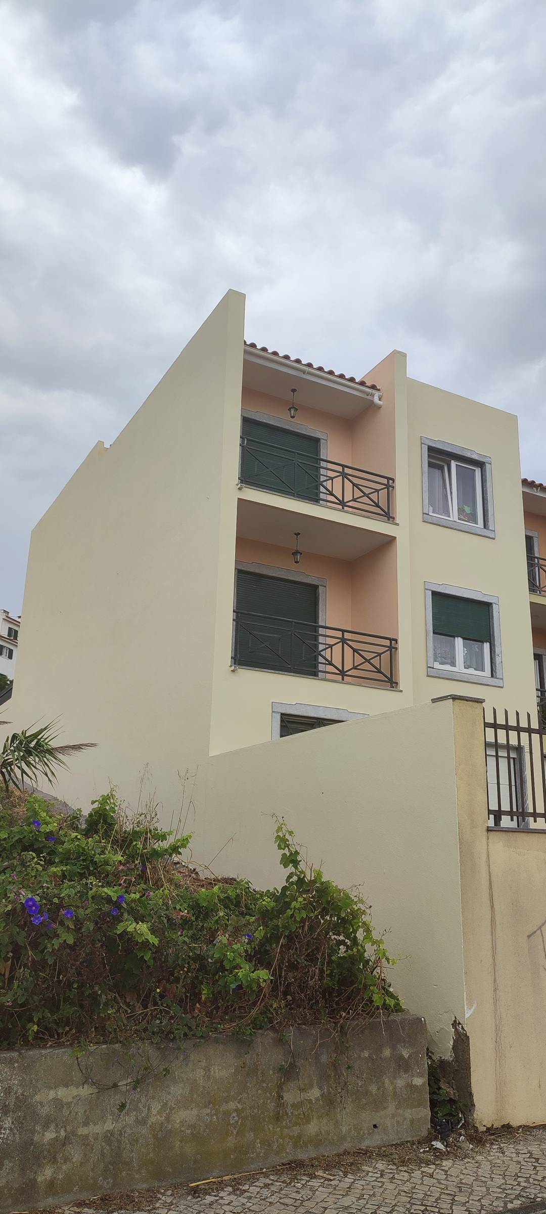 Atual Pintura Predial - Sintra - Gutter Installation or Replacement