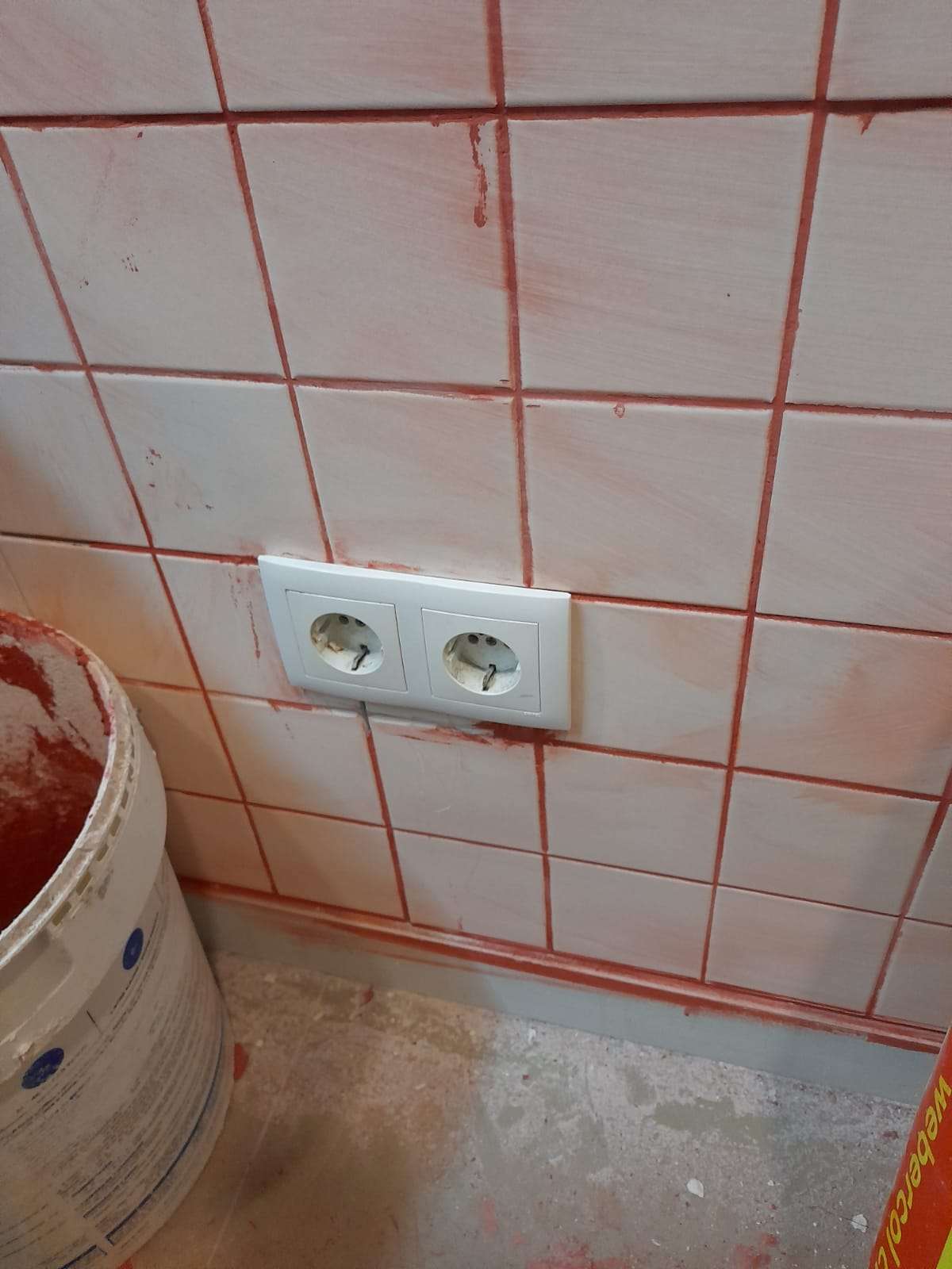 Daniel Rios - Porto - Electrical and Wiring Issues