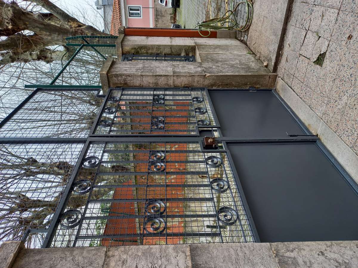 Sr. Resolve NUNO SILVA - Lisboa - Gutter Installation or Replacement