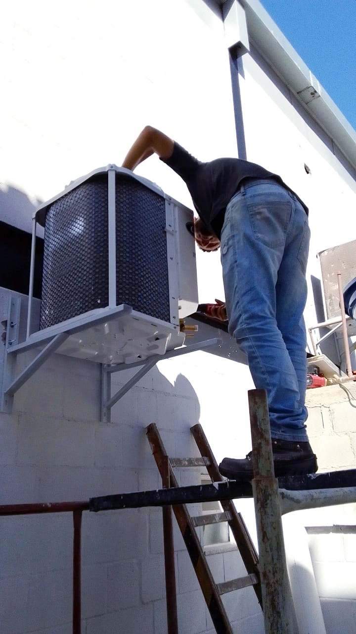 Douglas e David - Braga - Central Air Conditioning Repair