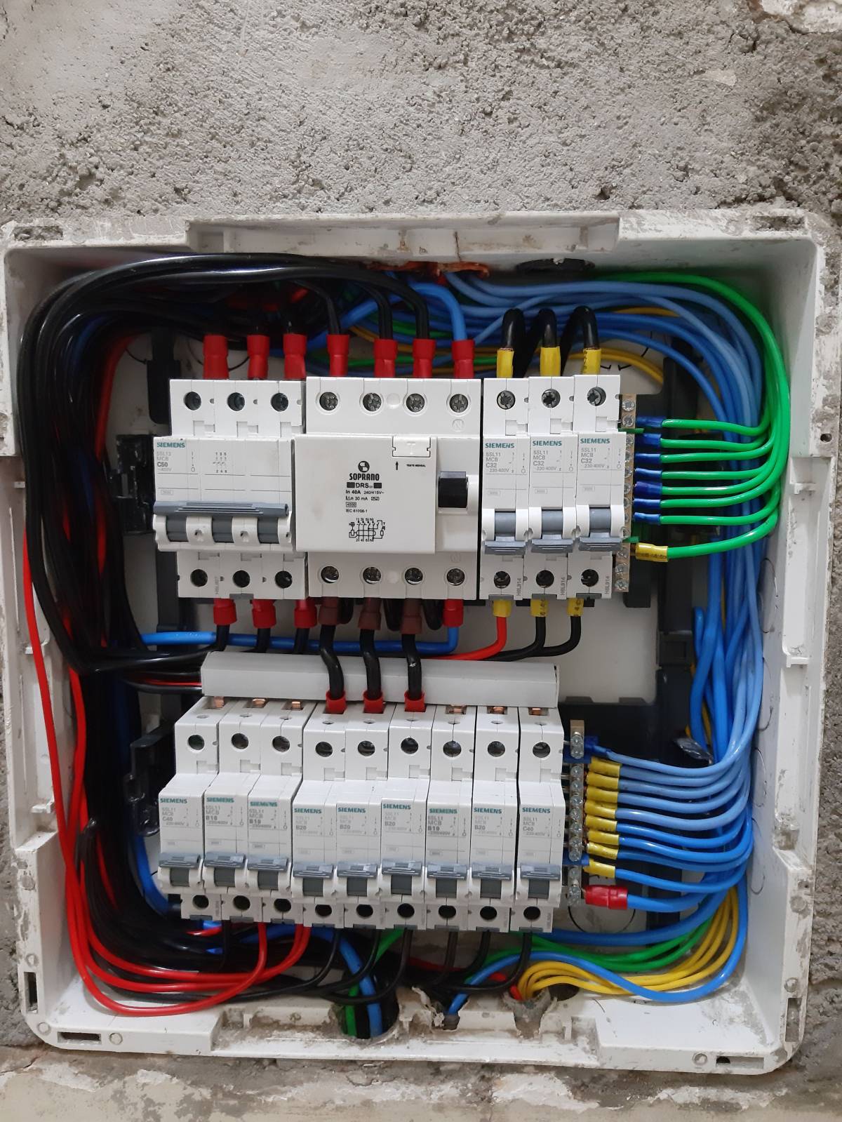 Ademar eletricista e obras gerais - Barreiro - Instalação de Eletrodomésticos