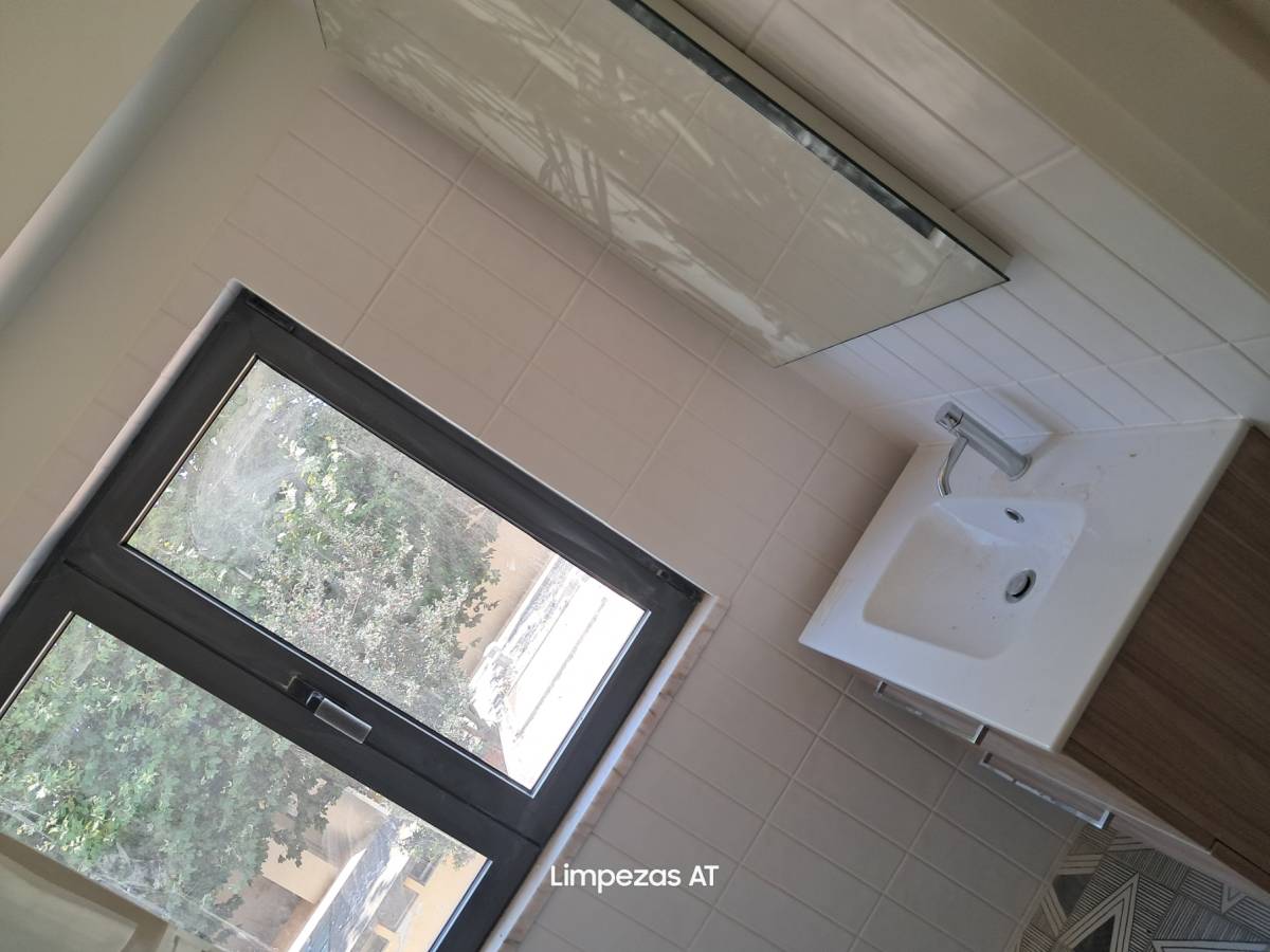 Limpezas AT - Santa Maria da Feira - Property Cleanup