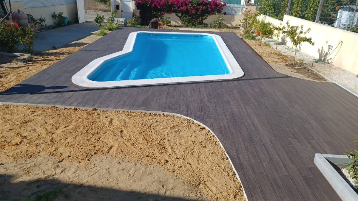 CRC Construções - Seixal - Limpeza ou Manutenção de Piscina