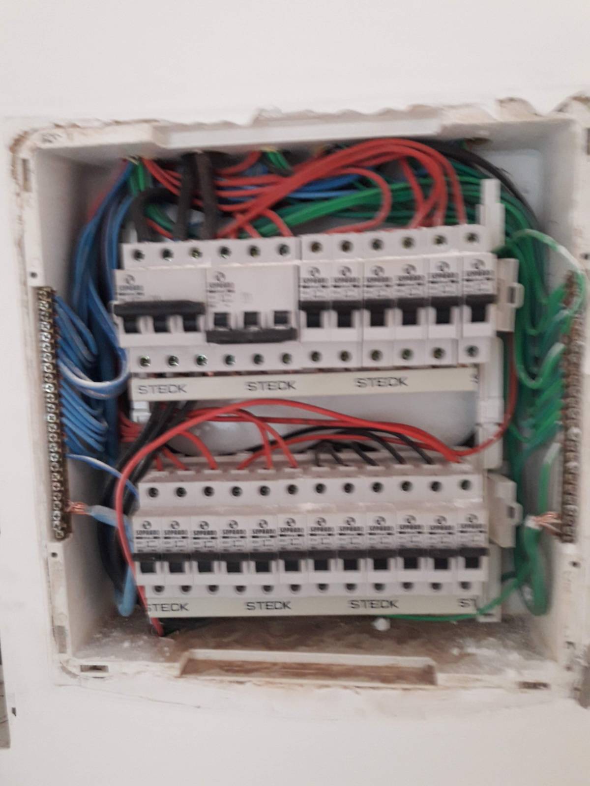 Ademar eletricista e obras gerais - Barreiro - Remoção de Amianto