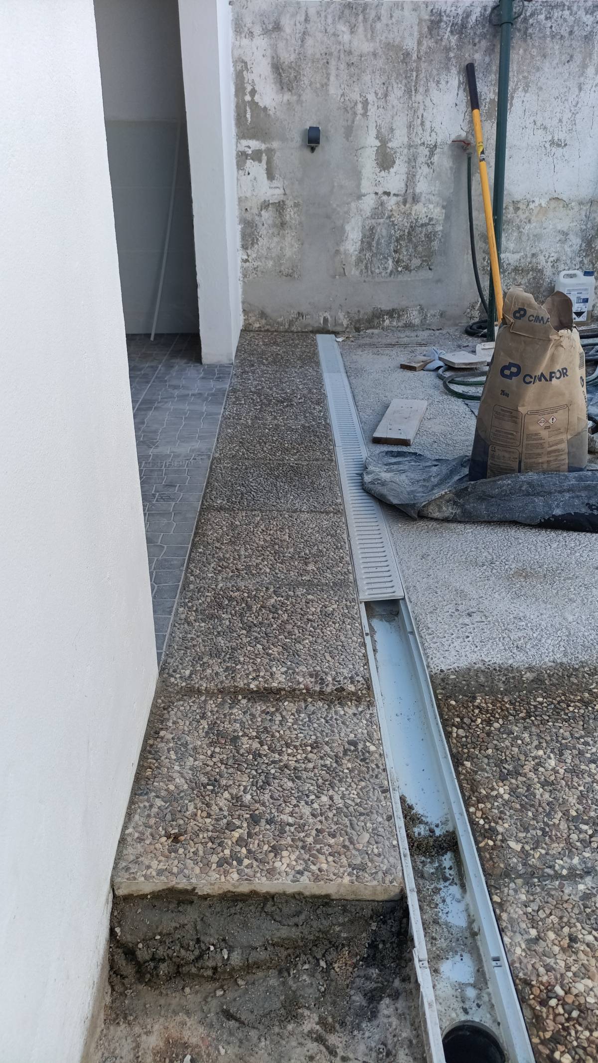 BENMAI RESTAURO E CONSTRUÇÃO LDA - Sintra - Müllbeseitigung