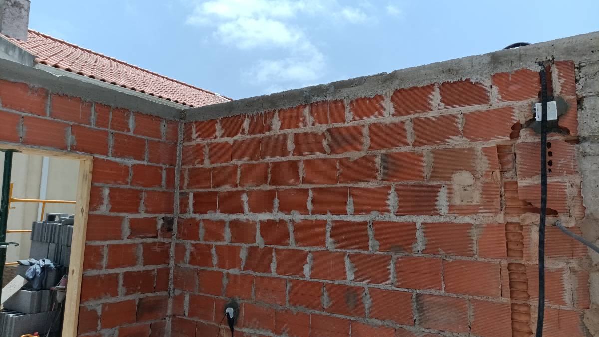 BENMAI RESTAURO E CONSTRUÇÃO LDA - Sintra - Wände verkleiden, reparieren oder entfernen
