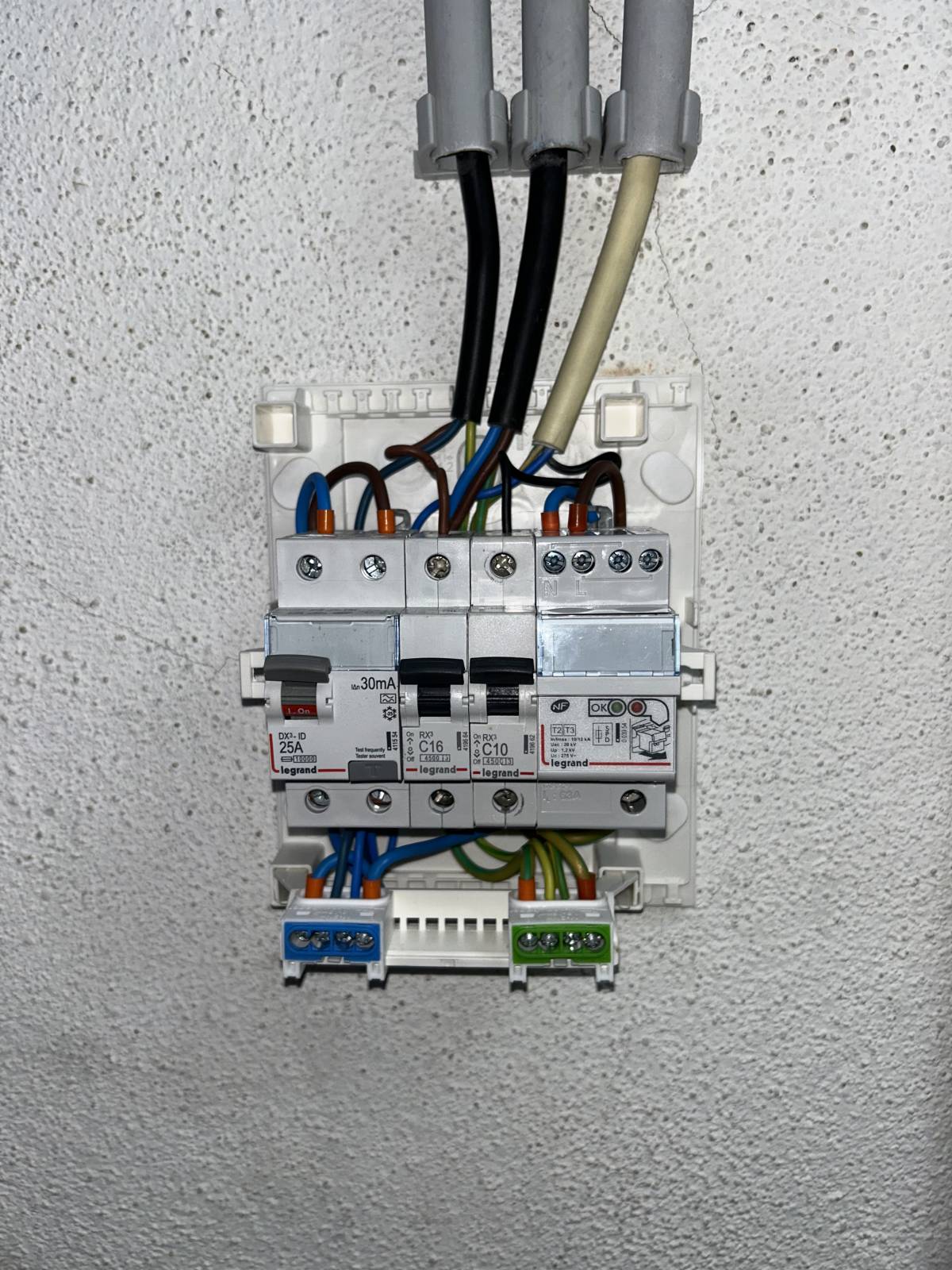 André Eletricidade - Vila Franca de Xira - Electrical and Wiring Issues