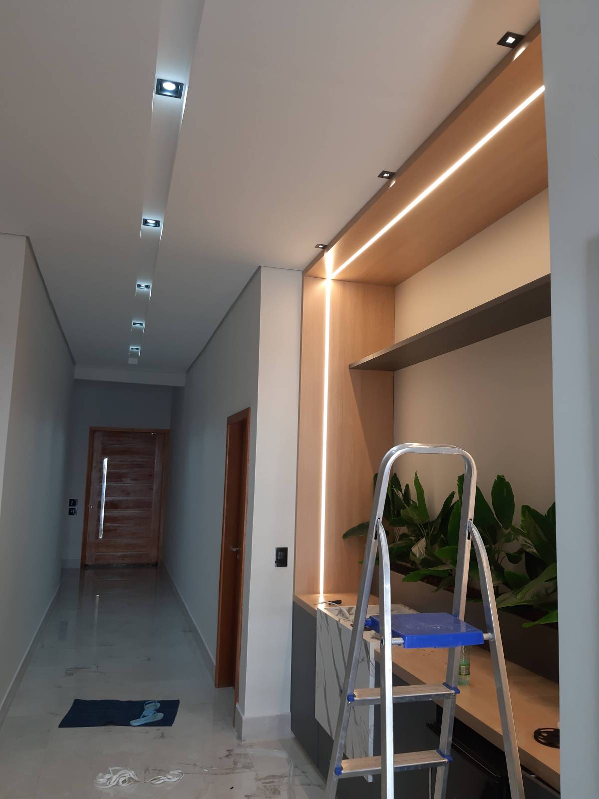 Ademar eletricista e obras gerais - Barreiro - Instalação de Lâmpada