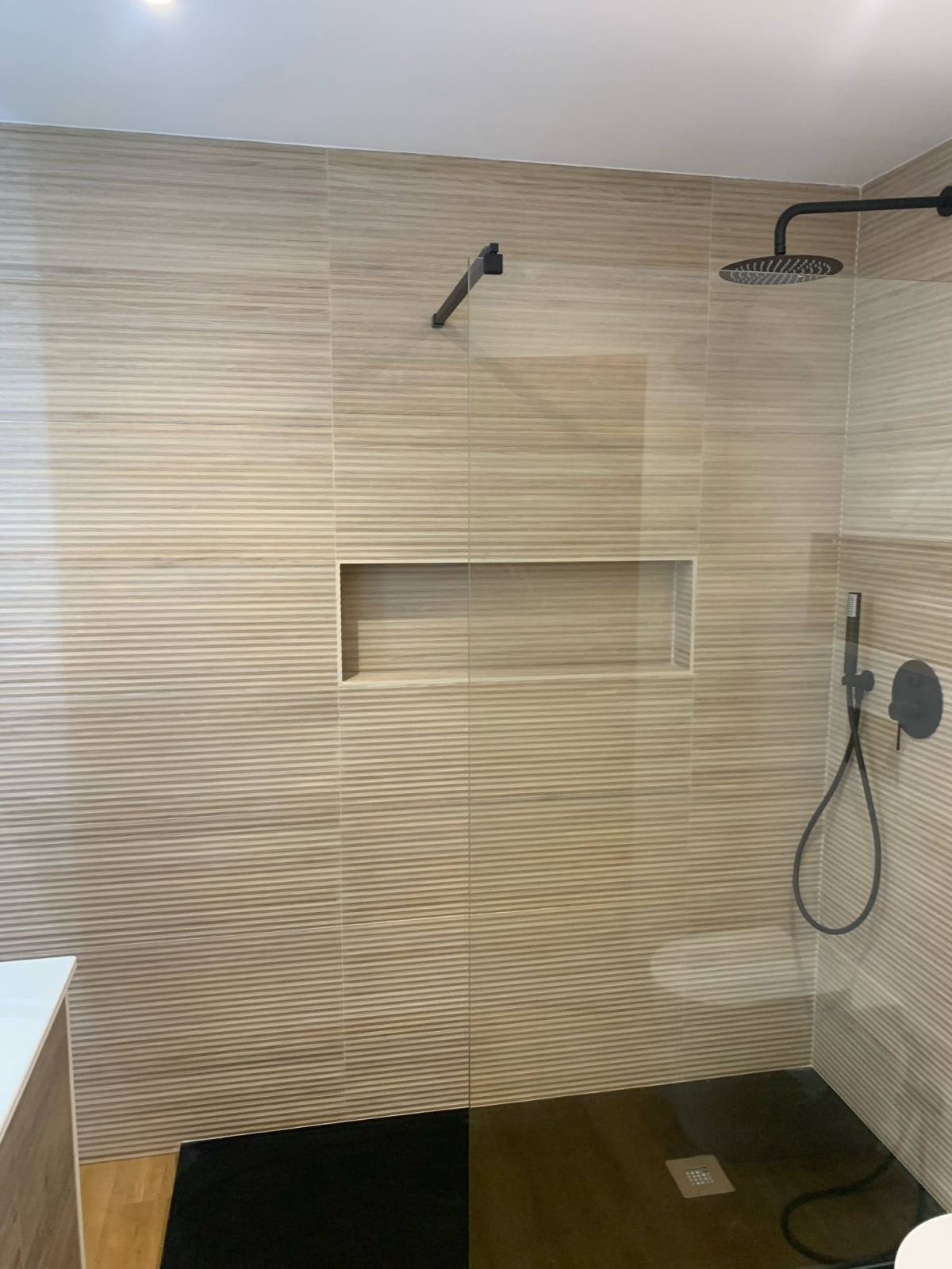 No Place Like Home ® - Matosinhos - Remodelação de Casa de Banho