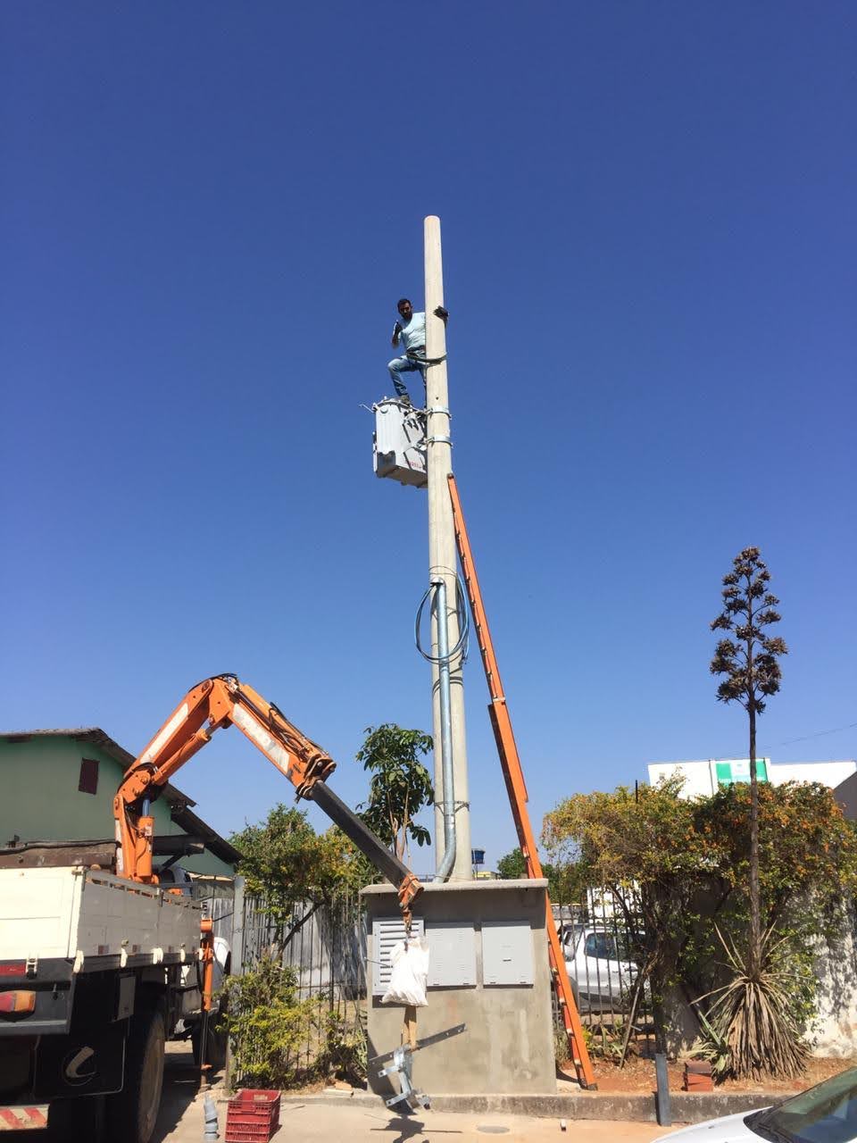 Ademar eletricista e obras gerais - Barreiro - Remoção de Lixo e Entulho