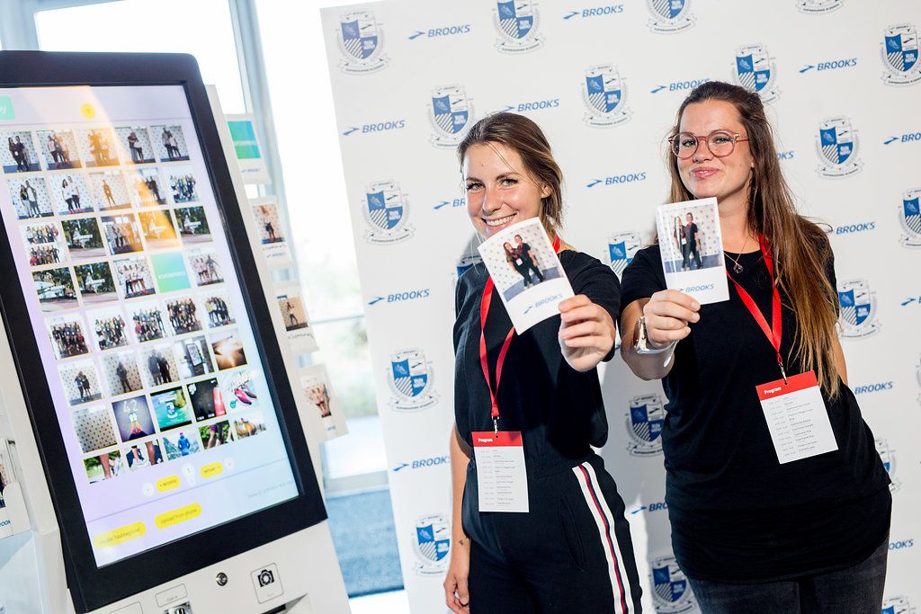 Catchy Kiosks Photobooth - Sintra - Aluguer de Cabine de Fotos