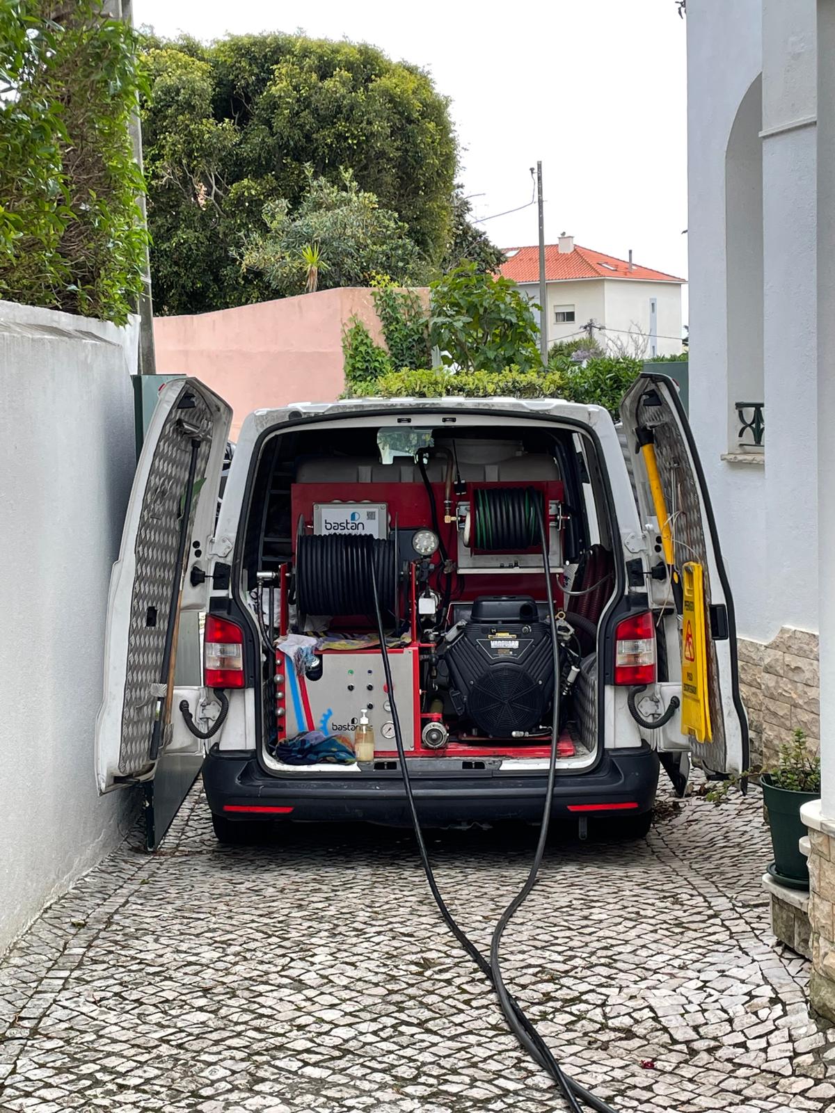 Desentoexpress Lda. - Lisboa - Instalação de Tubos de Canalização