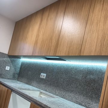 Oliveira Montagens & Reparações - Lousada - Instalação de Bancada de Cozinha