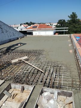 FAZ TUDO CONSTRUÇÕES - Palmela - Roof Installation or Replacement