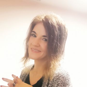 Helga Lima - Braga - Explicações de Inglês
