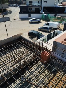 FAZ TUDO CONSTRUÇÕES - Palmela - Stone or Tile Flooring Repair or Partial Replacement
