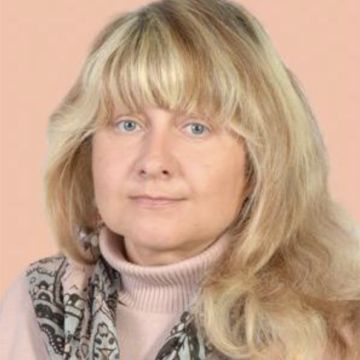 Prof. Hanna Popova - Lisboa - Tutorías de económicas