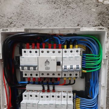 Ademar eletricista e obras gerais - Barreiro - Instalação de Eletrodomésticos