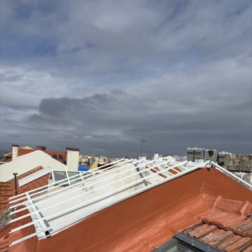 Caio Dias - Montijo - Nettoyage de toiture